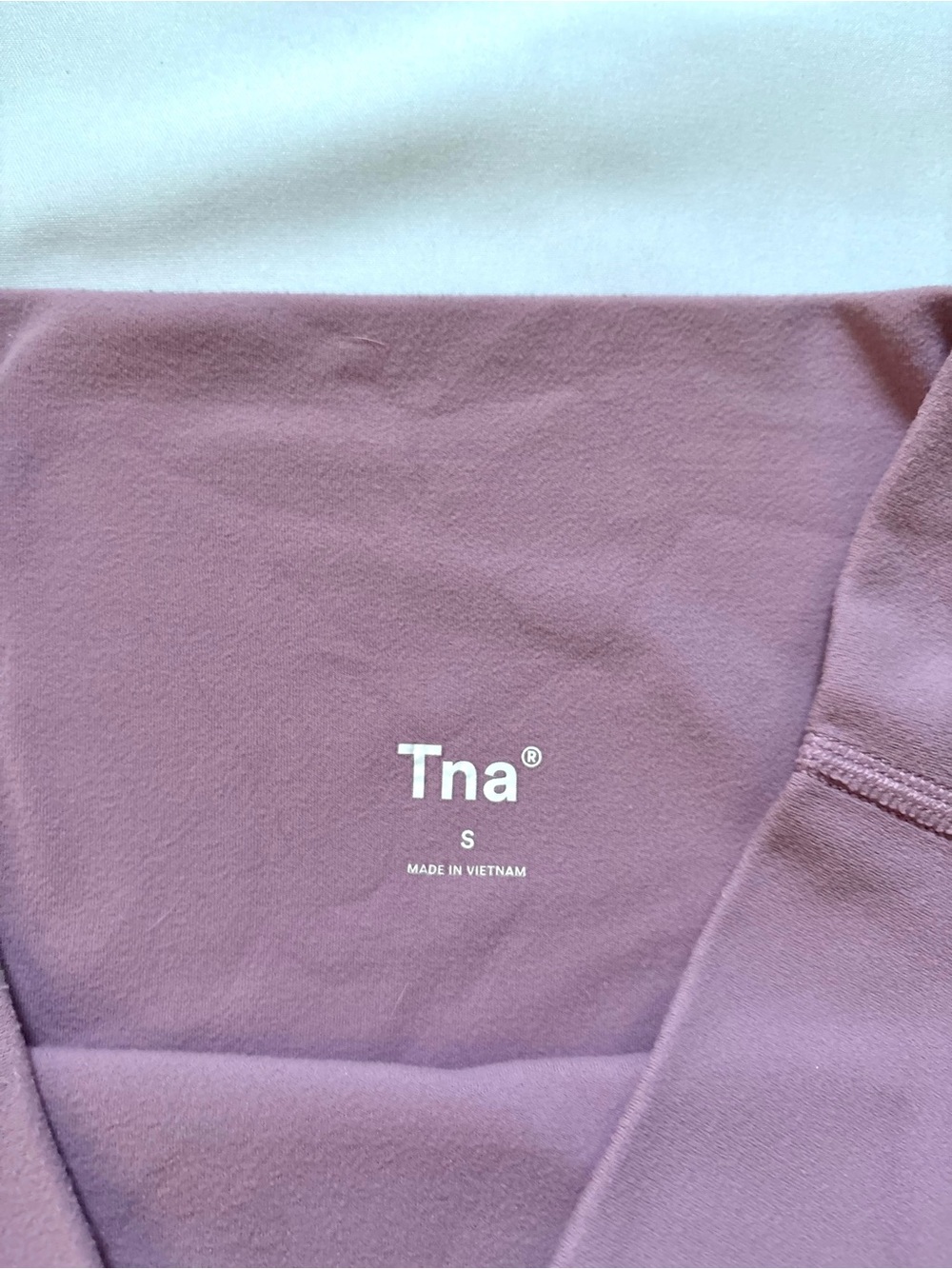TNA butter ARITZIA Women’s Workout Shorts - Mauve Pink - Picture 2 of 3
